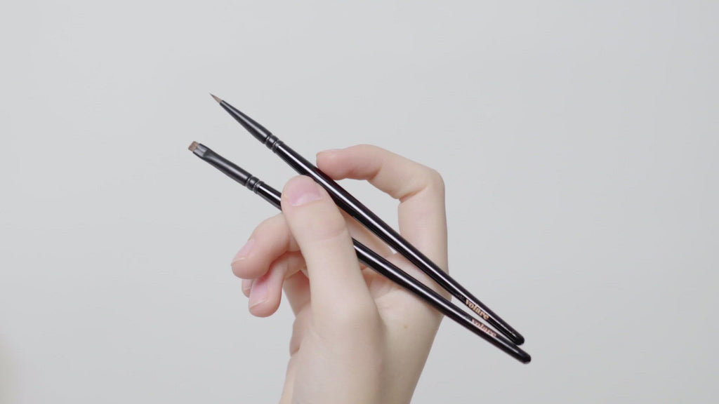 E12 - Micro Eyeliner Brush